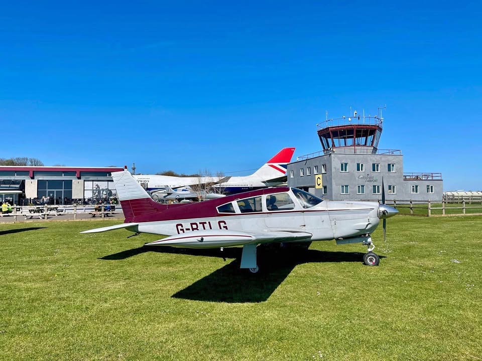 Piper PA28R-200 Aircraft Hire