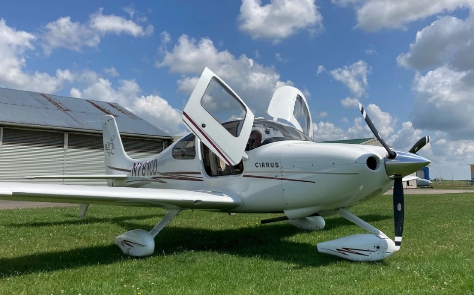 Cirrus SR20 aircraft share