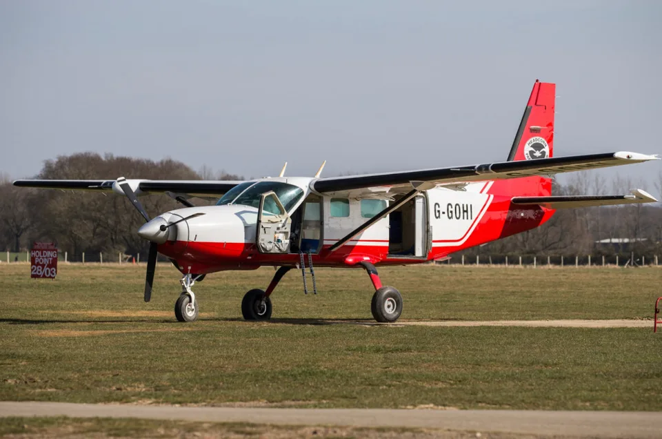 Cessna 208 Short Caravan G-GOHI aircraft for sale