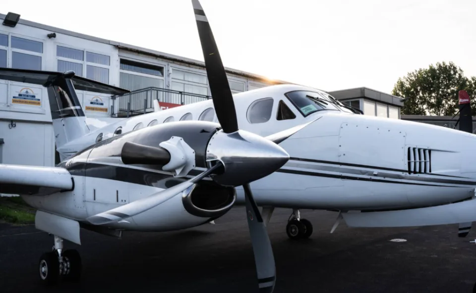 Beechcraft 200 Super King Air B200 D-REGO aircraft for sale