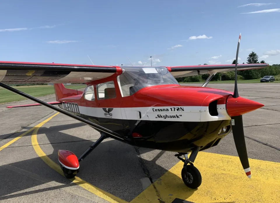 Cessna F-172 Skyhawk N D-EOTO aircraft for sale