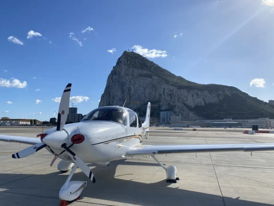 Cirrus SR22 G2 D-EXKP aircraft for sale