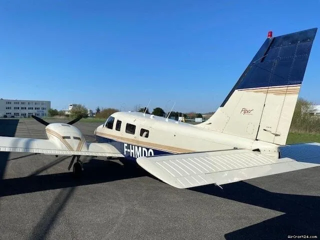 Piper PA-34-220T Seneca IV F-HMDO aircraft for sale