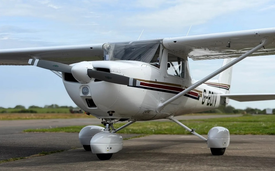 Cessna 150M G-BOIV aircraft for sale