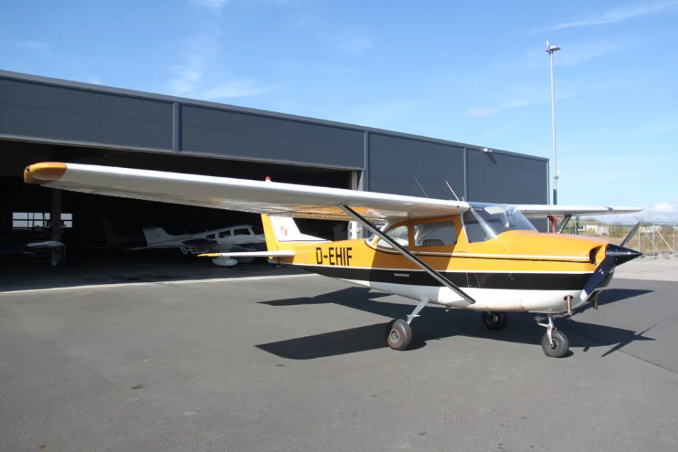 Cessna F172-G D-EHIF aircraft for sale